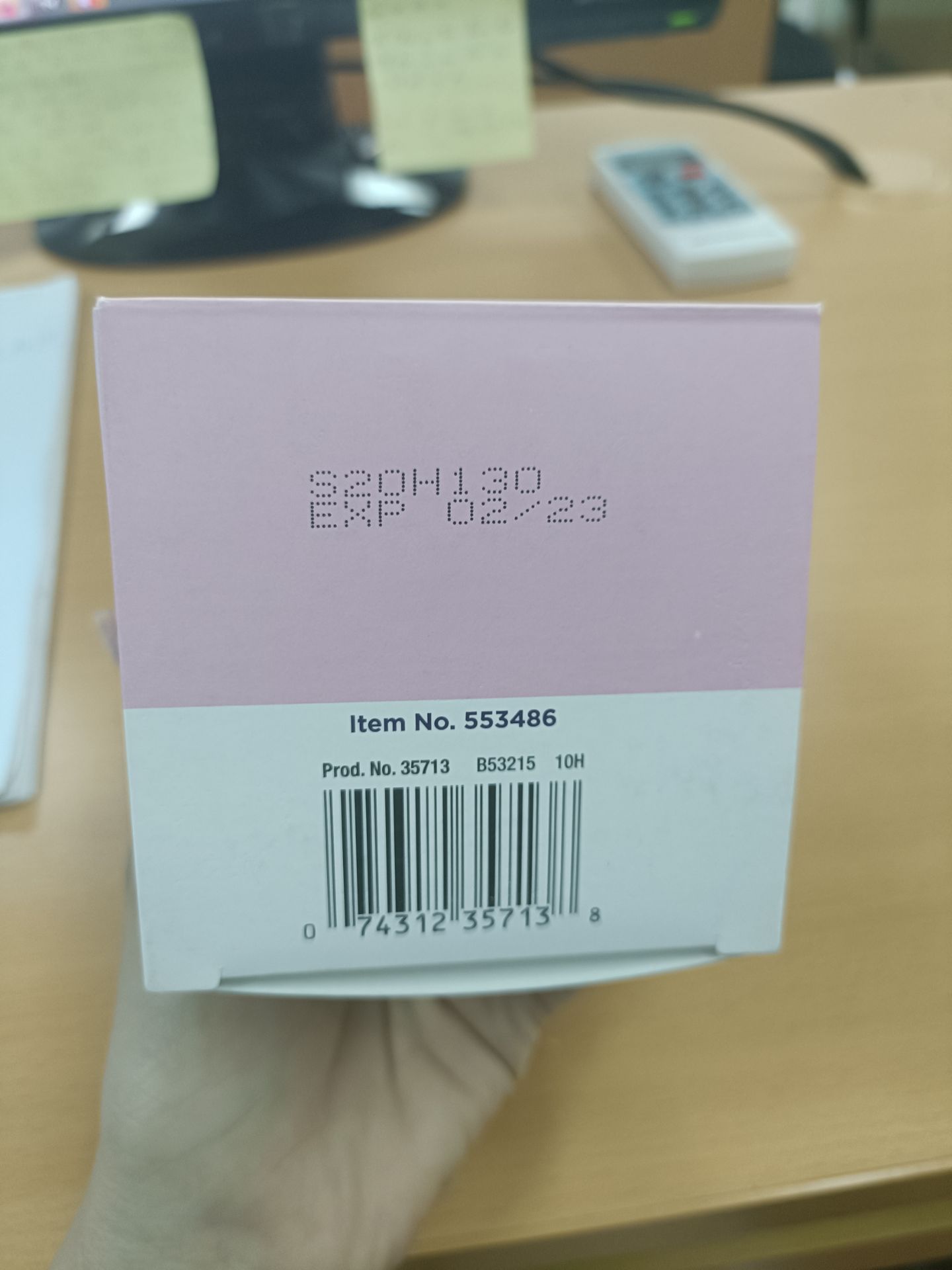 shop tư vấn nhiệt tình, giao hàng rất nhanh, vừa đặt buổi sáng là trưa nhận được liền, sản phẩm chưa dùng nên chưa biết kết quả, nhưng có mã vạch xuất xứ rõ ràng. nếu uống hiệu quả sẽ tiếp tục ủng hộ shop