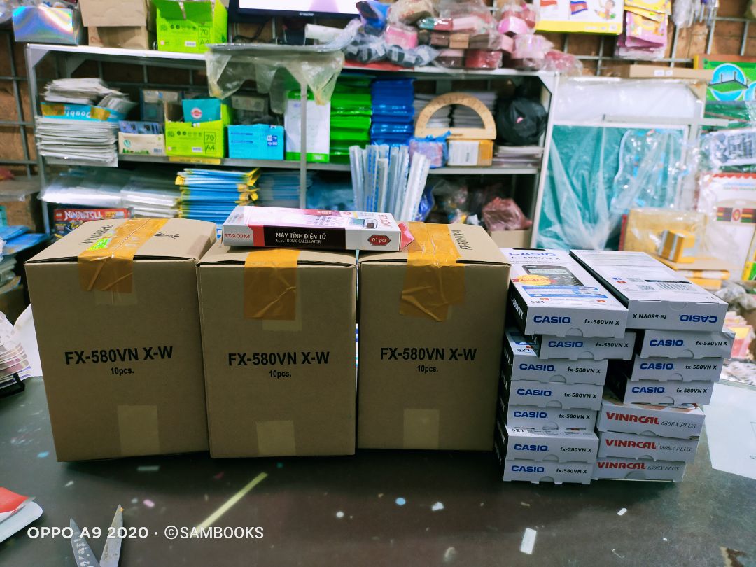 Cuộc sống của mình vẫn luôn rất giống cuộc đời! :)
Mình muốn sống như thế nào là mình sẽ sống y như thế đó.
Vẫn luôn phấn đấu vì nụ cười trên môi của con. Luôn muốn dành thời gian chơi với con đến khuya thế này. Nhìn 2 đứa đáng yêu quá. 
Cảm ơn anh xã, đã ko ngại chơi trò trẻ con, mua vui cho 3 mẹ con :)