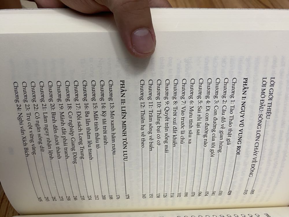 Hay, đáng đọc, đáng mua, cần đọc nguyên tác trước khi đọc sách này