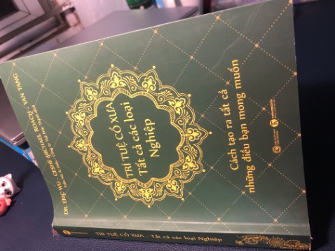 Rất đáng đọc để biết mình nên và không nên làm gì trong cuộc sống....đôi khi có những điều rất nhỏ, rất gián tiếp, rất k liên quan mà lại vẫn để lại hậu quả hoặc mang lại phúc đức cho mình....
Cuốn sách cũng viết theo lối liệt kê, hướng dẫn... Dễ hiểu, dễ đọc....