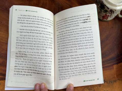 Mình mua và mới giao sách đây. Sách này là sách giả. Chữ nhòe. Trang số nhẩy linh tinh. Đang trang46 sang trang 43. Đang trang 34 sang trang 47.
Mình có đính kèm ảnh dưới. Tiki đền lại sách khác cho tôi