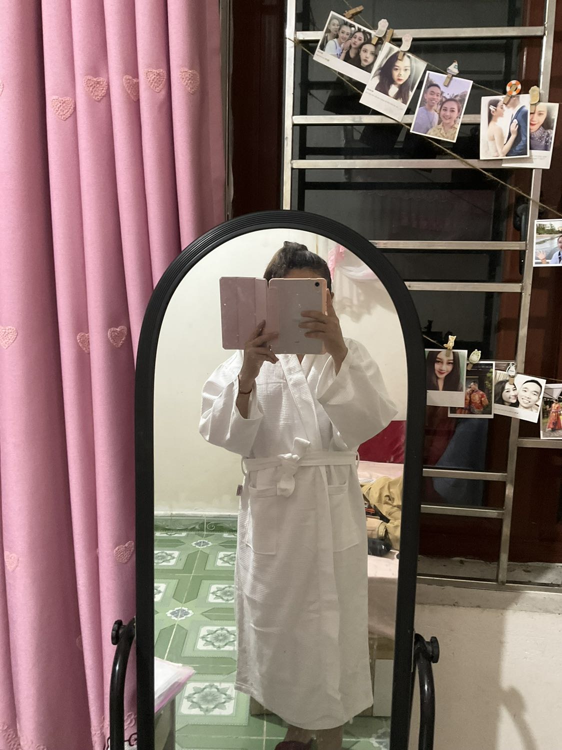 Áo choàng xịn xò *** , chất liệu mềm mại mặc thích cứ ngỡ như đi ở ks ý đẹp lắm