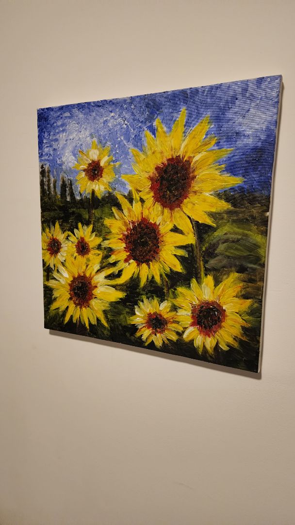 Giao nhanh, đầy đủ. Có điều cái móc này yếu lắm, đóng đinh, cái thì bị quẹo chân đinh, cái thì bị gãy móc trắng trên. Lúc có kinh nghiệm rồi thì đóng được, treo vững, chưa bị rơi.