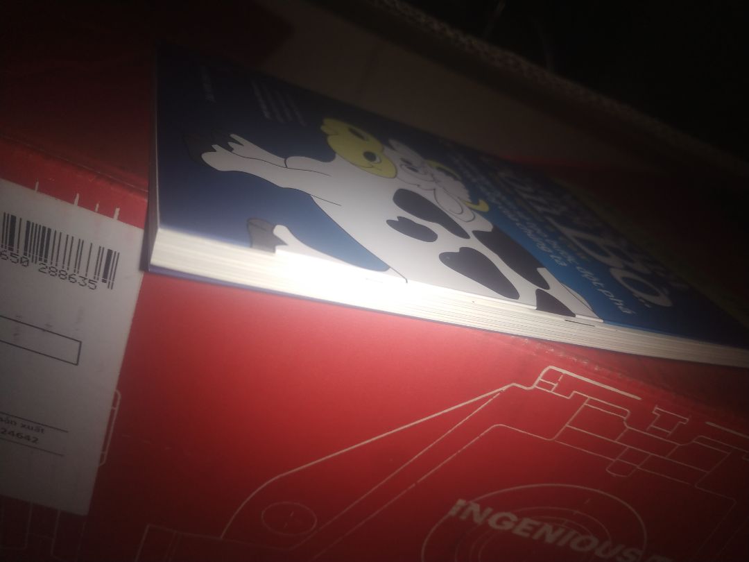 nội dung thì mình chưa đọc,đây là lần đầu tiên mình mua hàng trên tiki mình thấy tiki giao hàng sớm hơn dự định và rất sạch sẽ đẹp đẹp,ưa lắm.Mình mong những lần kế tiếp sẽ luôn suôn sẽ như vậy