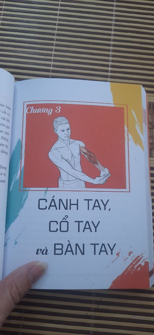 Đúng là quyển sách quý, rất hữu ích !! Sách đẹp , bố trí khoa học !! Dịch vụ vận chuyển quá chuẩn !!