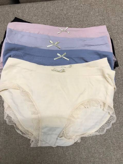 Săn được siêu sale giá hủy diệt chưa từng có trong lịch sử mua hàng online của mình. Khi nhận được hàng thì thấy hàng quá xịn xò ngoài sức tưởng tượng.
Cảm ơn shop đã tặng cho mình mức giá ưu đãi khủng này.
Sẽ tiếp tục ủng hộ shop trong tương lai. Hi Hi nếu còn tặng nữa thì càng tốt nhé!