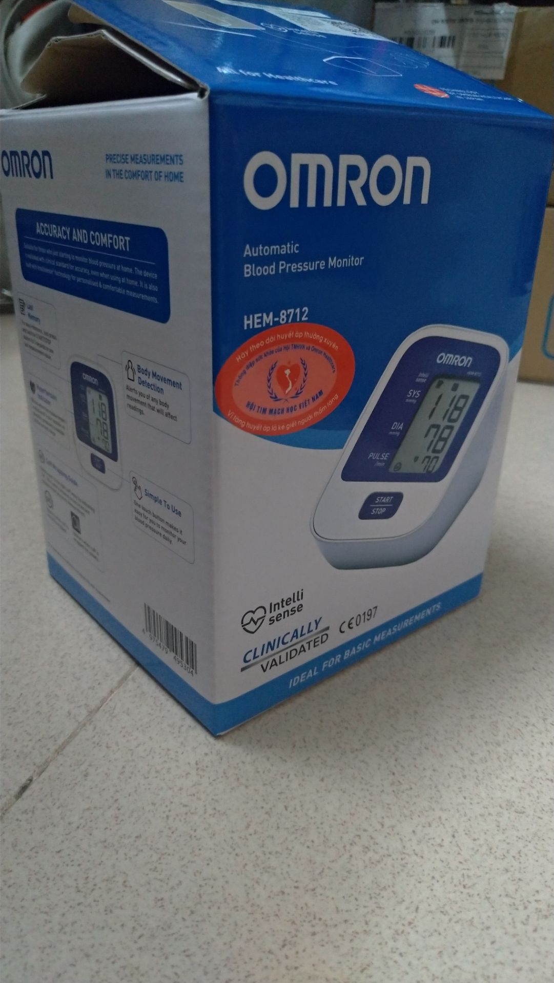 Máy thứ 2 mình đã mua. Lần trước mua cho ba mẹ sử dụng thấy máy tốt, đo chính xác, pin xài rất lâu và lại bền nữa. Lần này mua thêm 1 cái cho mình sử dụng, hộp bên ngoài có đổi mẫu mã so với lần trước nhưng máy cũng như vậy. Mua máy được tặng kèm 4 pin duracell.