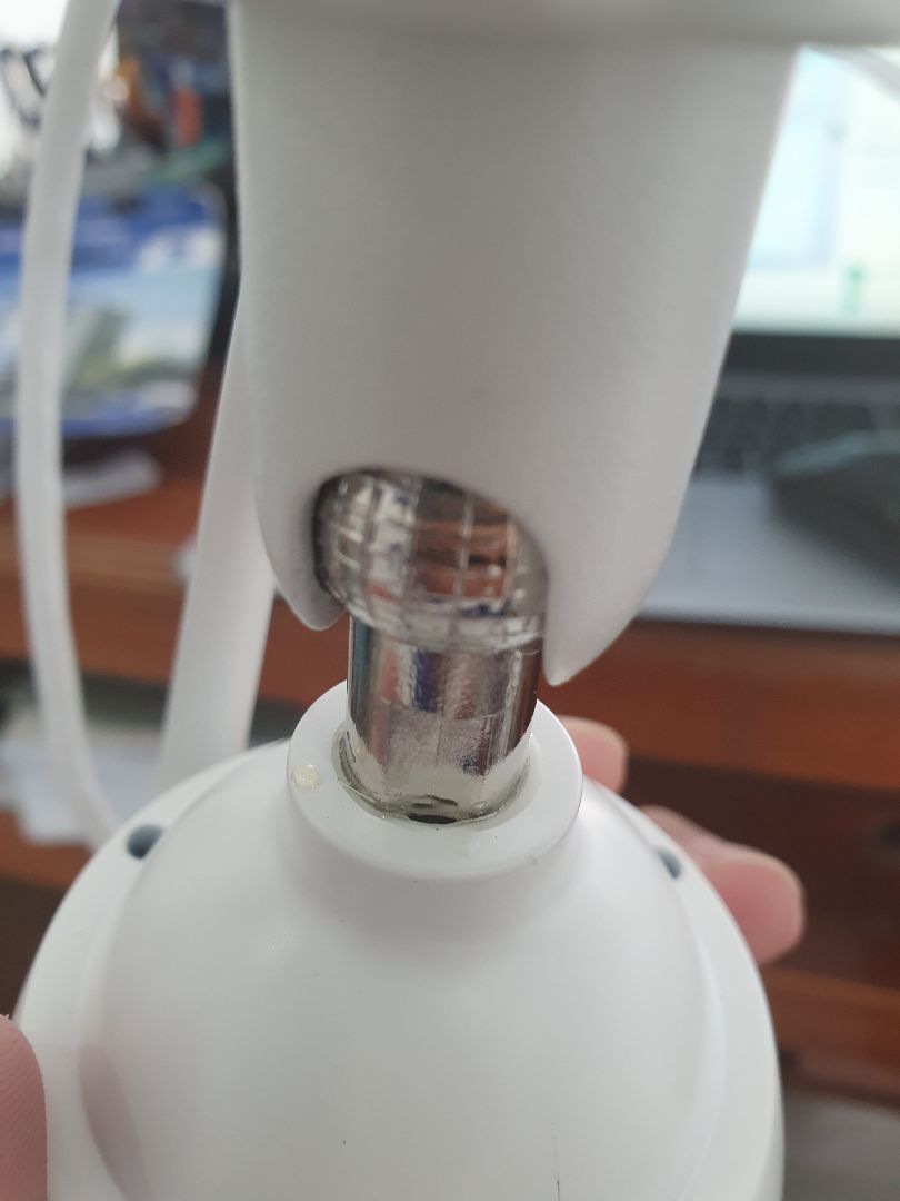 đặt ngày 28/11 nhưng đến 9/12 mới giao. chờ khá lâu trong khi đặt thẻ nhớ hôm trước hôm sau có rồi. còn chất lượng thì ok, đã lên hình