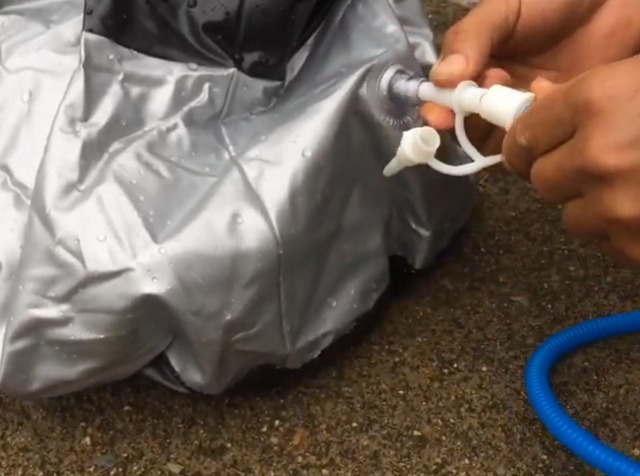 Vỏ Trụ Đấm Bốc Tự Cân Bằng 
Loại này da dầy hơn cái loại có người chữ X nhé các bác.
đấm cũng nặng tay hơn, chứ cái chứ X đấm nhẹ lắm.
SP có kèm cả bơm nên tự làm đc ngay, ko mất công ra quán sửa xe.
đánh rất tốt, 2 bố con nhà mình cùng chơi đc luôn