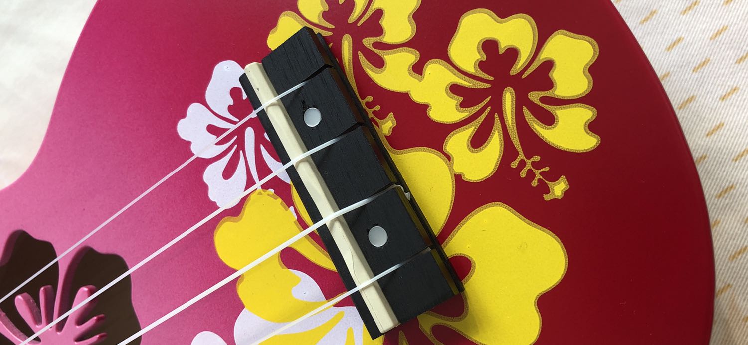 Tiếng vang tốt, nhưng phần hình thức sơn hơi thô, chưa được đẹp sắc nét cho lắm