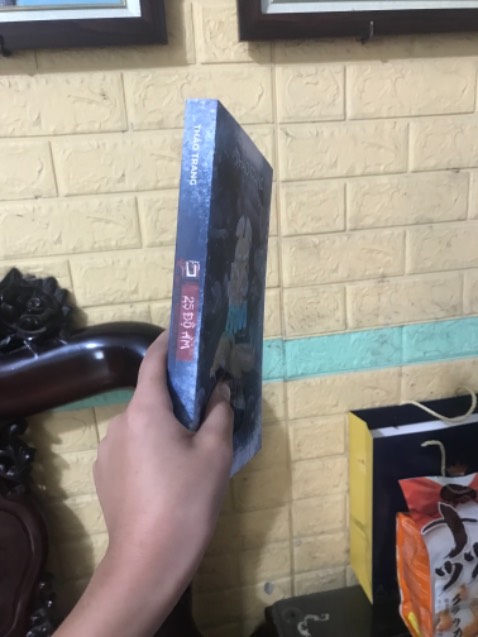 Mua rẻ hơn 53k, nhưng ship hơi đất ạ, truyện đẹp và hay