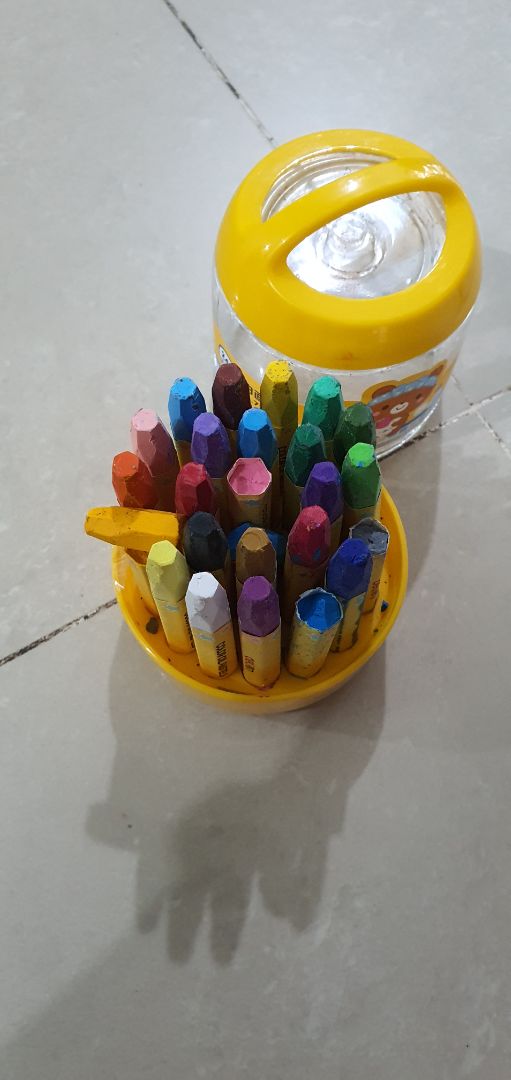 mở ra bể tùm lum, hàng không đúng mô tả. Giống đã sử dụng rồi. Shop chẳng kiểm tra trước khi giao cho khách hàng. Vì chẳng đáng bao nhiêu nên không đổi.