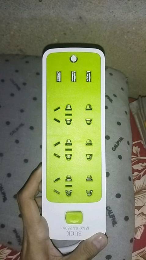 Ổ điện cứng cáp. Shop giao đúng sản phẩm. Có ổ cắm sạc điện thoại rất tiện. Cắm nhiêgu ổ 1 lúc mà điện vẫn tải đc. Sp rất ok nha mm