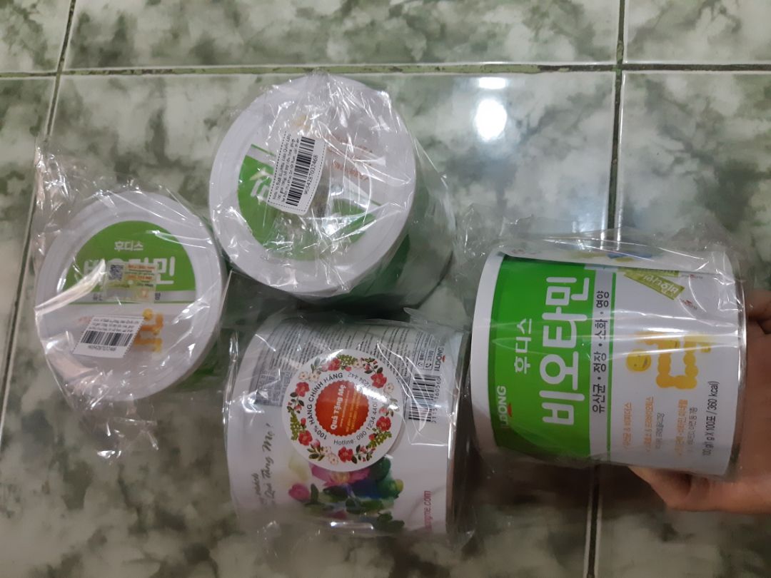 Giao hàng nhanh, đóng gói tốt, mỗi hộp còn nguyên tem và mã, còn có thư cảm ơn. Giao hàng nhanh, đóng gói tốt, mỗi hộp còn nguyên tem và mã, còn có thư cảm ơn.