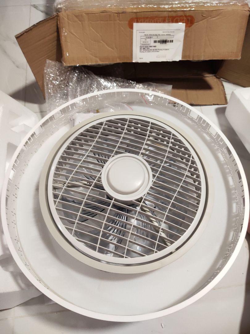 OK ák,cũng khá to,gắn phòng khách ok