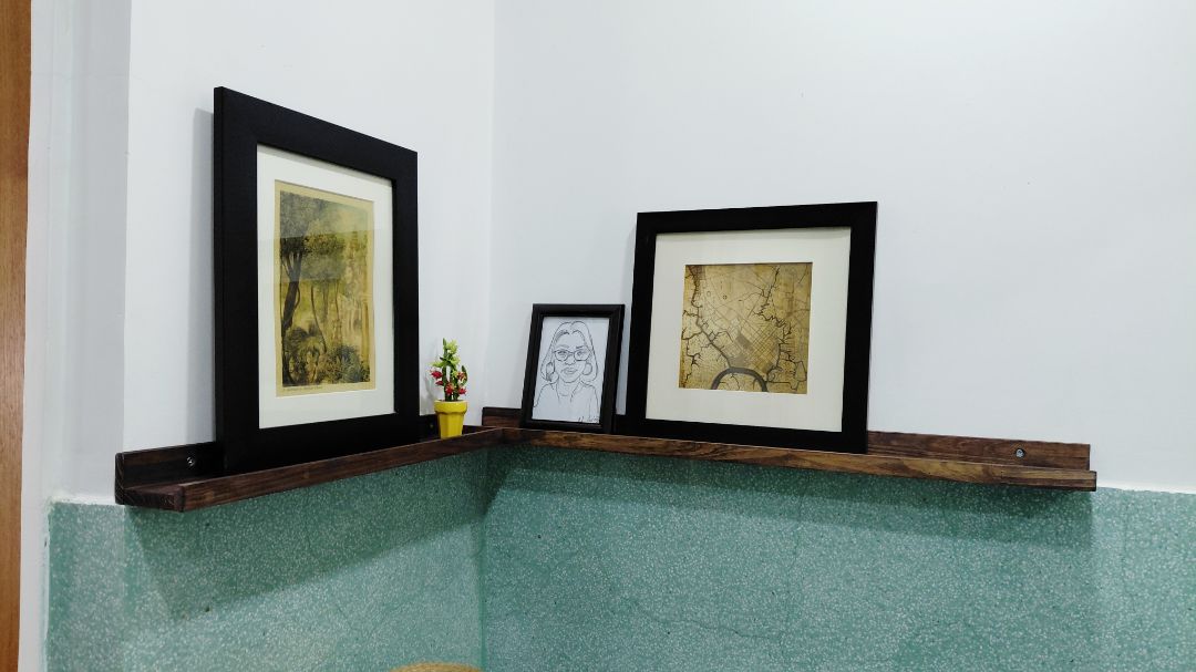 kích thước và màu sắc đúng mô tả, sản phẩm treo lên nhìn đẹp kiểu cổ điển