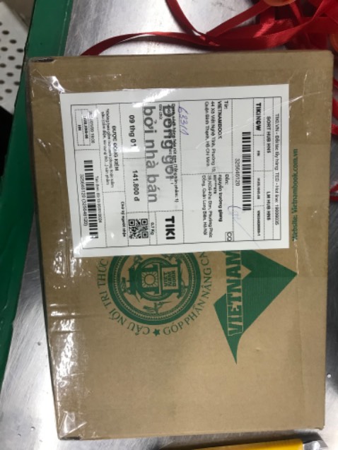 Sách tốt, đóng gói cẩn thận, hàng mới lấy ra còn nguyên nilon,xịn rất đáng tiền.