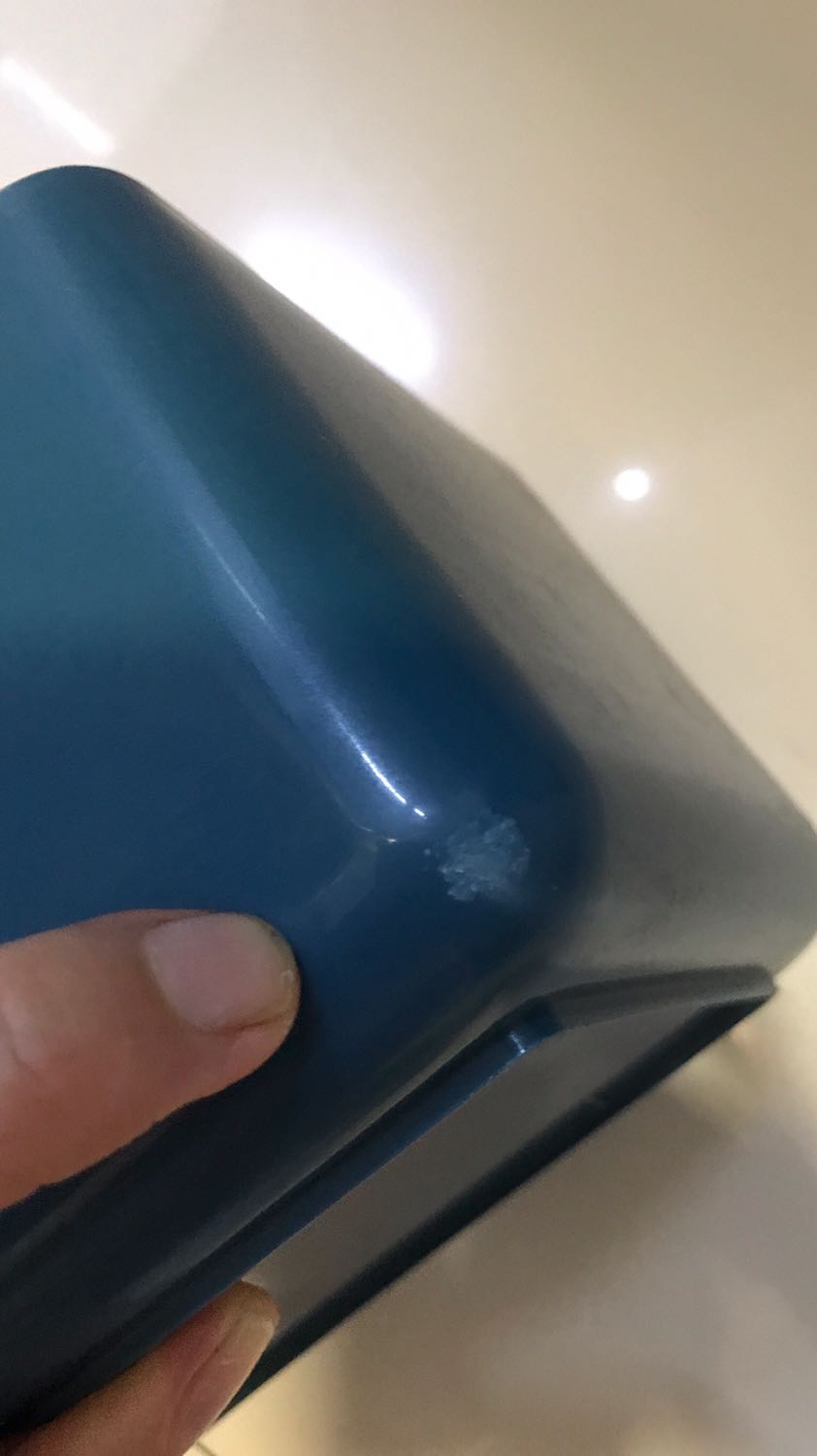 Sản phẩm kém chất lượng , nhựa rất xấu ,rất tệ tệ tệ... miếng gỗ trên mặt rất tệ , mềm như giấy . Khi nhận được hàng trầy xước toàn bộ sản phẩm , bán hàng như *** gạt .sản phẩm ko in nhãn mác