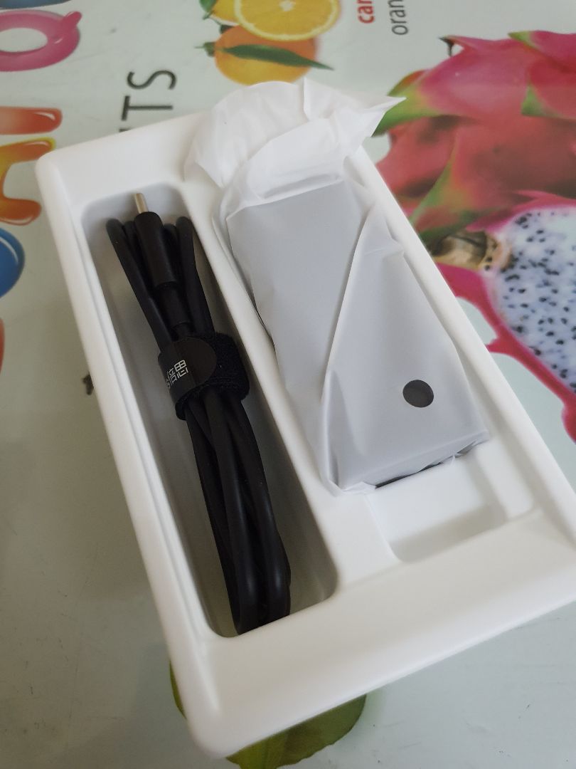 Hàng chắc tay, cầm thấy xịn, cảm nhận ban đầu tốt. Giao hàng nhanh, nhiệt tình. Chờ dùng 1 thời gian mình review tiếp.