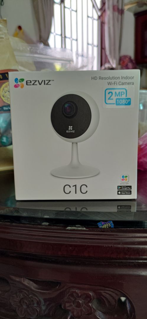 giao nhanh . đóng gói cẩn thận . data sản xuất tận tháng 06/19 ( tồn lâu vậy trời ) chất lượng ảnh tương đối tốt với tầm giá .Âm thu được từ camera quá bé gần như không nghe gì . Nên trừ 1 sao . app tương đối trực quan mà đòi bảo mật 2 lớp khá hay mà ko dám xài hahaha vẫn chưa tin hàng của anh Tập đâu .