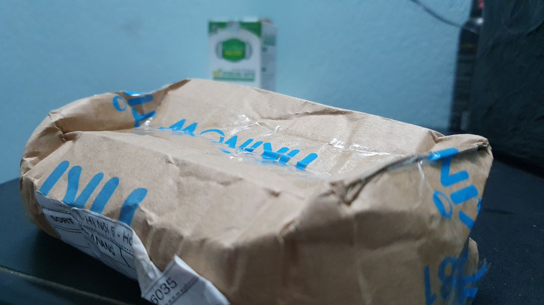 Tiki luôn giao hàng nhanh hơn dự kiến 1 2 ngày.
Hàng bị móp méo.
Bên trong vẫn ok.
Truyền tải dữ liệu như ghế vậy, không phải bàn. Mười điểm Tiki luôn giao hàng nhanh hơn dự kiến 1 2 ngày.
Hàng bị móp méo.
Bên trong vẫn ok.
Truyền tải dữ liệu như ghế vậy, không phải bàn. Mười điểm