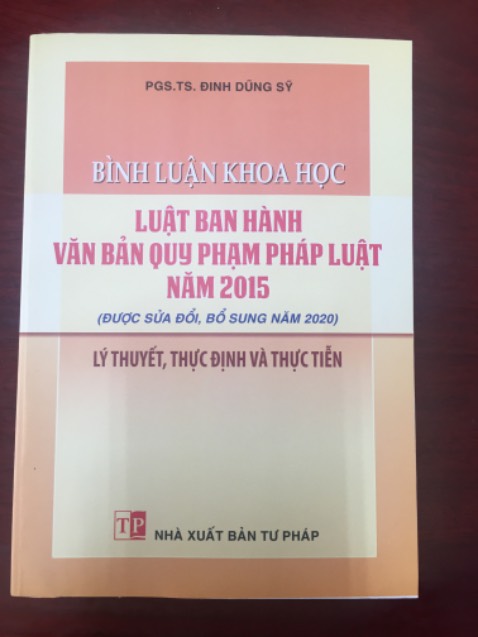 Sách đẹp, màu sáng, dễ đọc. Gói cẩn thận. Đọc sơ vài nội dung thấy tác giả phân tích hay, đúng. Các bạn nào làm việc bên lãnh vực pháp luật hay cơ quan công quyền nên mua.
