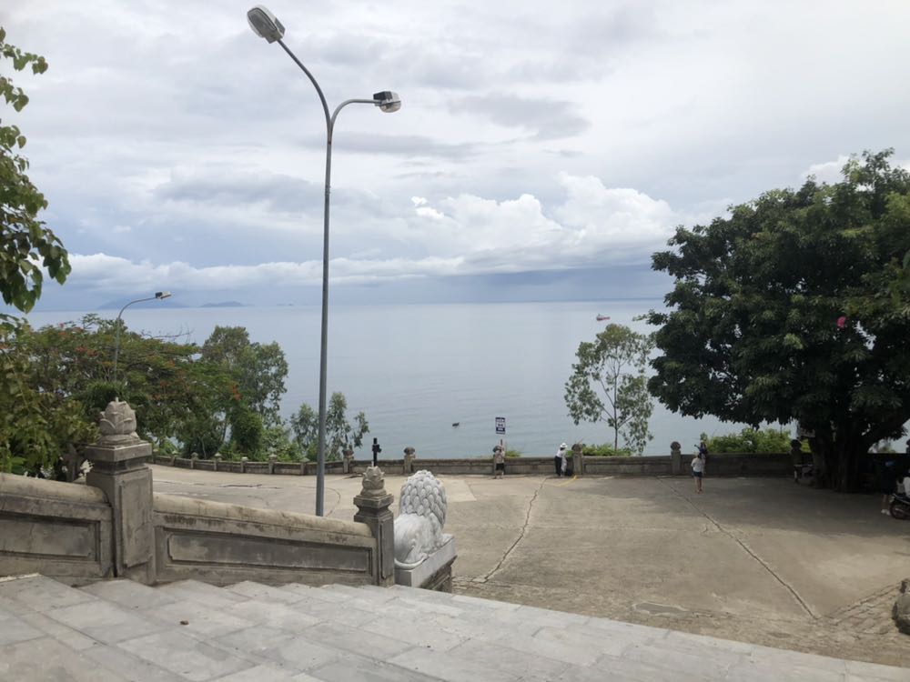 Hàng đẹp chất lượng. Vỏ bằng nhôm nên chắc độ bền sẽ cao . Chíp led to dày khá sáng bố minh khá thích sản phẩm của shop mong shop luôn bán hàng uy tín như vậy. Cảm ơn shop