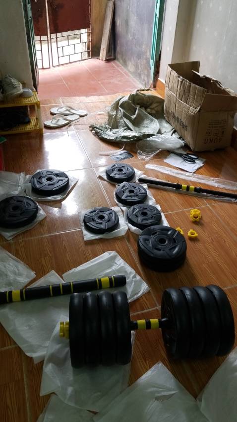 Tiki giao hàng nặng 40kg mà nhanh. Tạ chất liệu tốt, đóng thùng cẩn thận. Tập rất thích và chắc chắn k có gì để chê :v Tiki giao hàng nặng 40kg mà nhanh. Tạ chất liệu tốt, đóng thùng cẩn thận. Tập rất thích và chắc chắn k có gì để chê :v