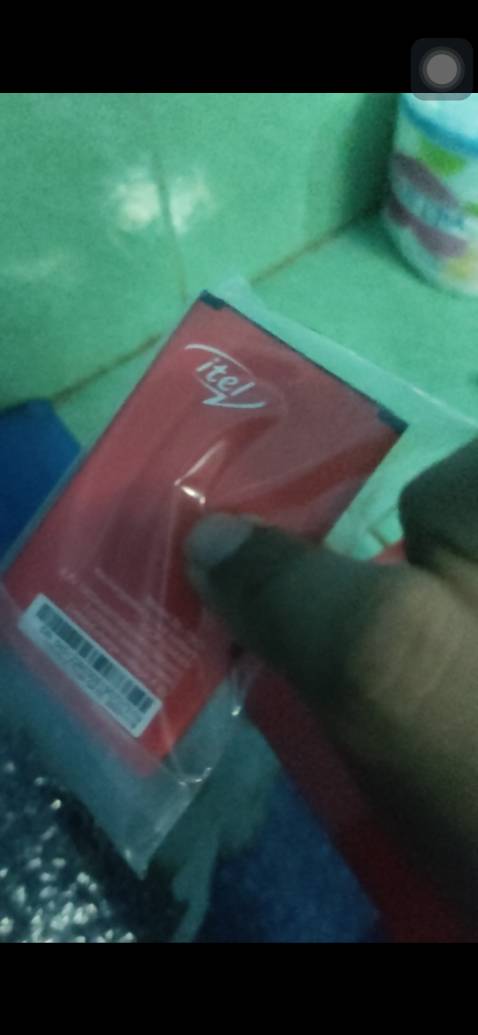 Màn hình cũng ổn
Bàn phím ổn
Vào facebook,youtube ổn,nhưng chưa hổ trợ gọi video call
Trợ lý google chưa hổ trợ tiếng việt,ứng dụng GPS chưa định vị được hay sao á,còn xem bản đồ thì được
Pin sạc 2 tiếng rưỡi nếu chờ sài 2,3 ngày chưa het.
Đang trải nghiệm ạ