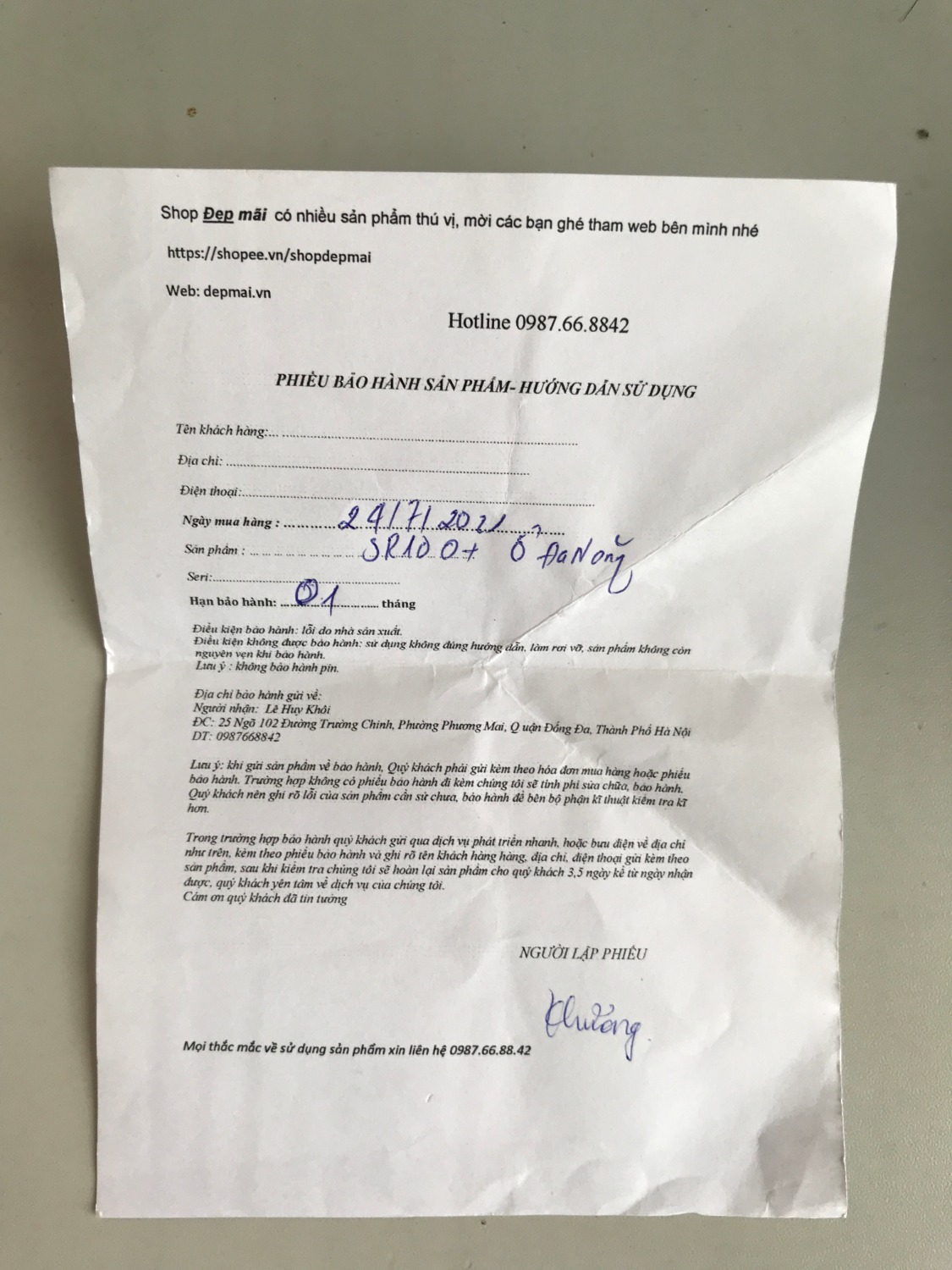 Mẫu mã cũng đẹp, âm thanh nghe khá hay, chất lượng phù hợp với số tiền mua