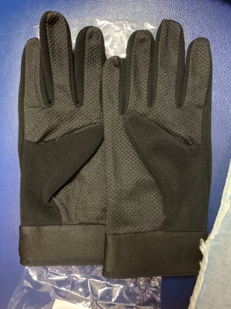 giao hàng cực nhanh đóng gói cẩn thận hàng chuẩn  511 có các hạt chống trơn găng tay xịn xò rất ôm tay giá cả hợp lý mua đủ lượng tiền đc freeship dc miễn phí vc tiki thật  tuyệt vời