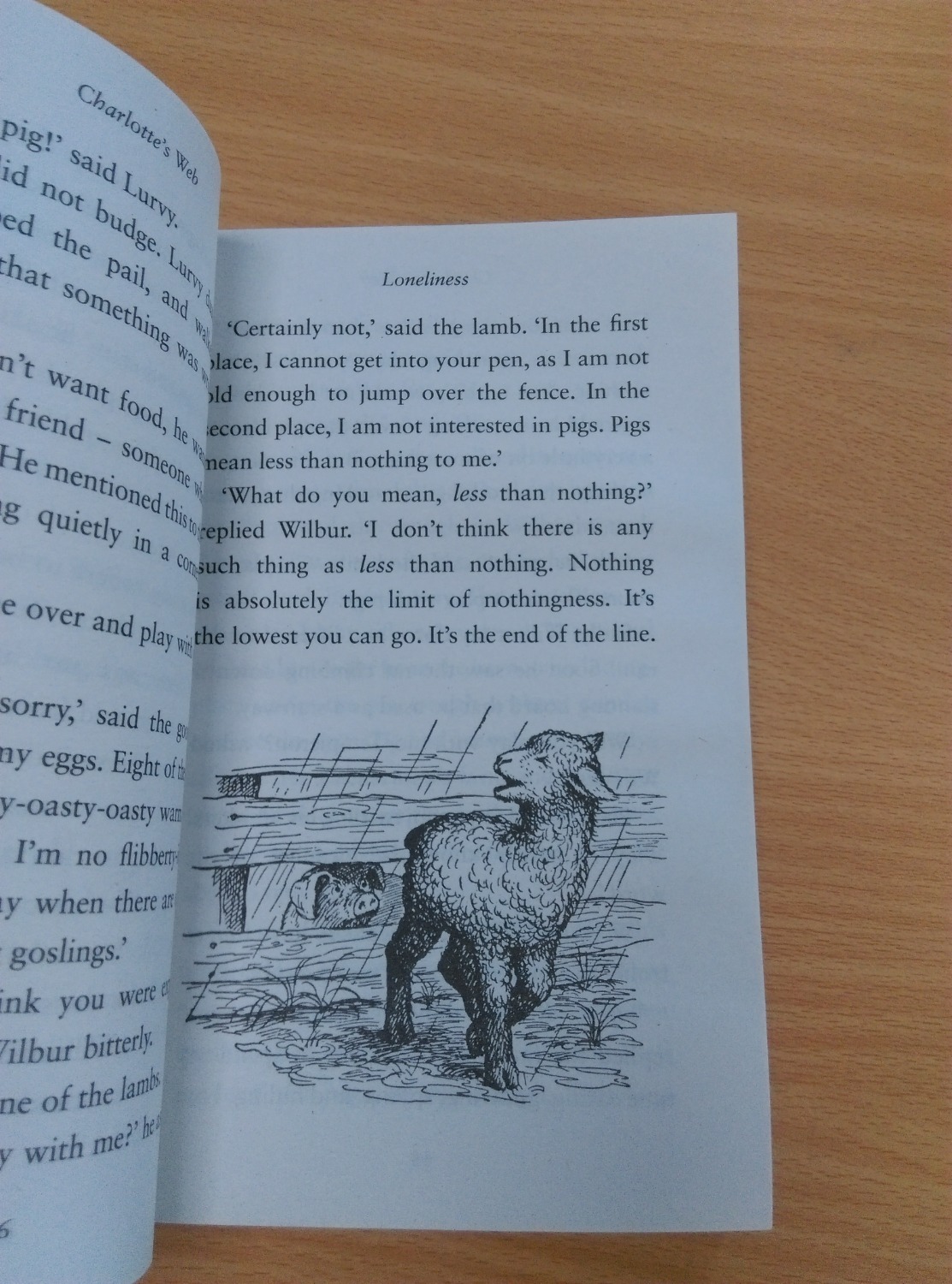 Dạo này Tiki bảo quản sách không tốt, sách ngoại văn thường giá cao đáng ra nên được bảo quản cẩn thận hơn, khách hàng mua sách vào dịp flash sale (giá tầm 130k), sau đó nhân được một cuốn sách bề ngoài không chấp nhận được: sách bị ẩm nên cong hết cả giấy, nấm bẩn cả 3 cạnh trên dưới dọc.
Còn về nội dung sách rất hay, chữ dễ đọc, chất giấy xốp nhẹ mình thích, đúng sách ngoại văn có khác, in đẹp mà Tiki bảo quản chán dẫn đến mất hết giá trị cuốn sách.
Mua 1 cuốn ngại thủ tục đổi trả hàng chờ đợi lâu nên không hoàn trả. Mất khách hàng quá :(