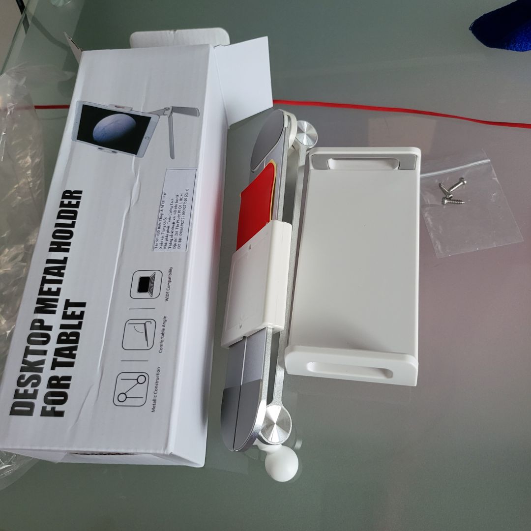 đã dùng 1 thời gian, cảm thấy khá ổn và giữ đt, iPad của mìmh khá chắc, ngon trong tầm giá