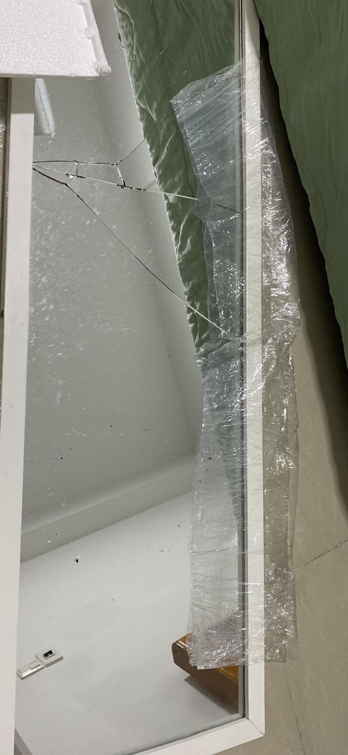 Gương bể
















































Án d 
C

C