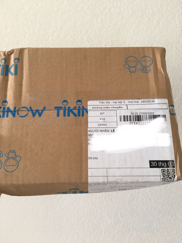 Mình đặt hôm qua,trưa hôm nay đã thấy giao rồi nè! Nhanh không tưởng luôn! 
  Cái bông cũ chưa hỏng nhưng mình tình cờ thấy nên đặt về dự phòng thôi! 
  Bông lau của Sunhouse chất lượng nha mọi người! Bông mềm, nhà bán bọc hàng cẩn thận! 
  Nhân viên giao hàng thân thiện, chuyên nghiệp!