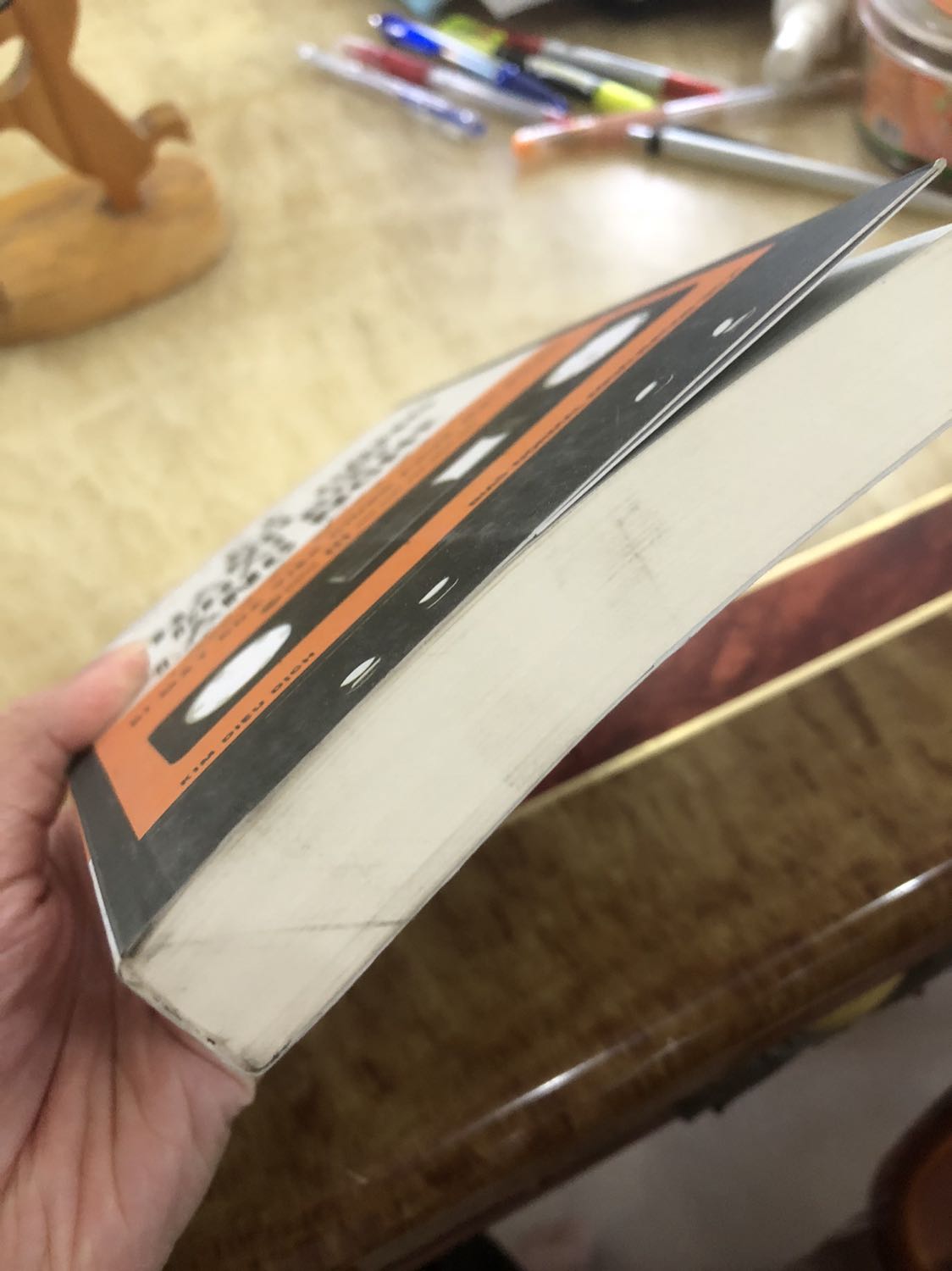 Sách vừa cũ vừa dơ 
Sẽ k mua ở đây nữa