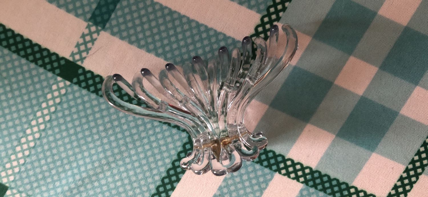 Kẹp cứng cáp, đeo lên rất xinh