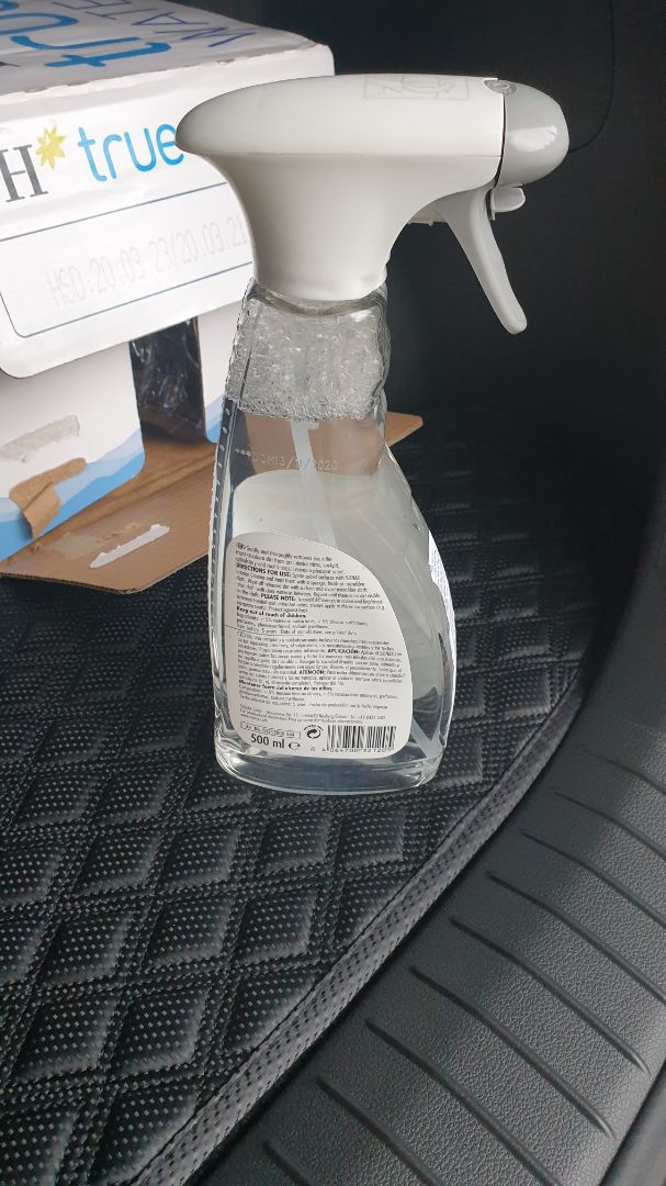 sản phẩm rất tốt, tẩy được vết cafe trên vải nỉ, giao hàng sớm hơn dự kiến. bao bọc đóng gói cẩn thận. sẽ ủng hộ nhiều sau này