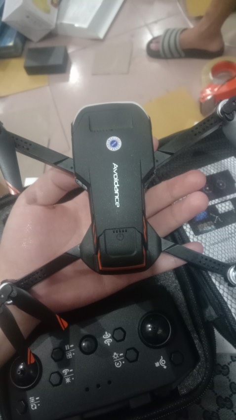 Sản phẩm tốt nên mua. Bay ổn định dễ bay động cơ mạnh so với các dòng trong tầm giá. Có cảm biến va chạm nên bay rất ổn không sợ va chạm. Shop đóng gói cẩn thận. Nên mua nha mn