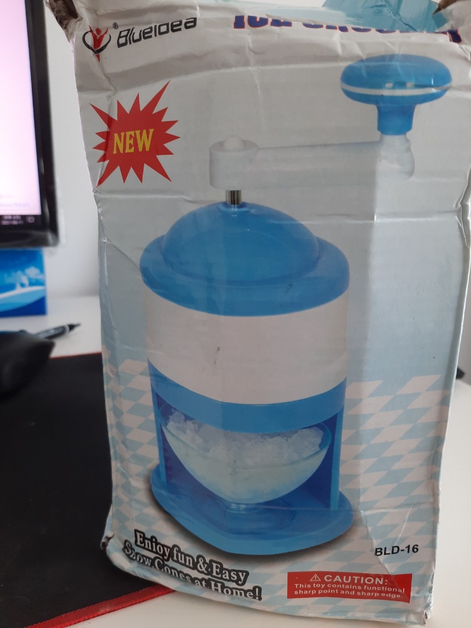 I ordered yogurt maker and waited for 3 weeks but you sent me ice crusher.

Send the right product and take back what you send please.

The attached image is what you sent.