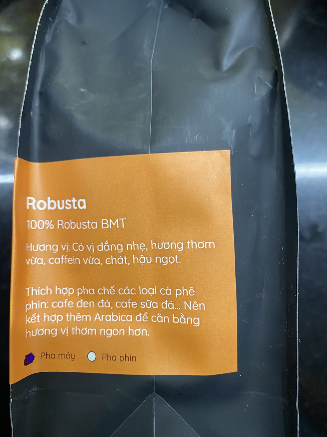 Cafe thơm khi còn chưa mở miệng gói. Tiki giao hàng quá chậm: đơn đặt sau thì giao trước, đơn đặt trước thì trễ hẹn, không rõ làm việc theo quy trình nào? Đơn máy hút bụi giao trong HCM mà xuất hàng lên xe rồi, 3 ngày sau chưa thấy đâu, đơn ổ cắm điện mới đặt nhà bán đã thực hiện đóng gói rất nhanh. Tiki Trading quá chậm trễ trong khi ngân hàng đã charge thẻ số tiền trả góp.