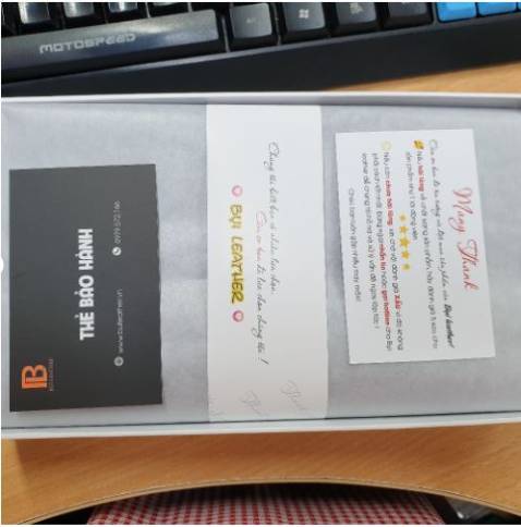 Ví đẹp, chắc tay. Mua tặng nên khá hài lòng. Shop đóng gói cẩn thận, giao hàng nhanh