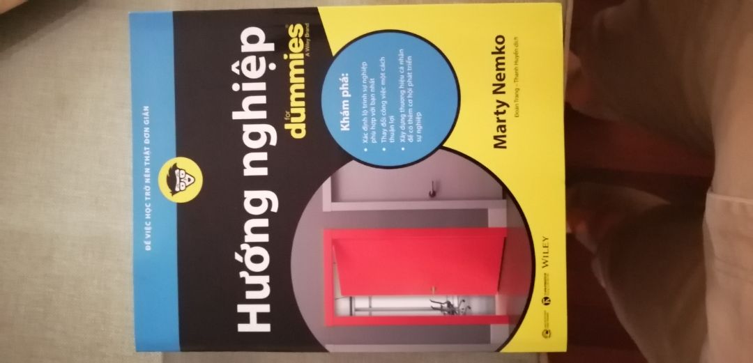 Giao hàng nhanh chóng, bao gói cẩn thận, sách đẹp, chất lượng giấy tốt. cám ơn Fahasa nhiều.