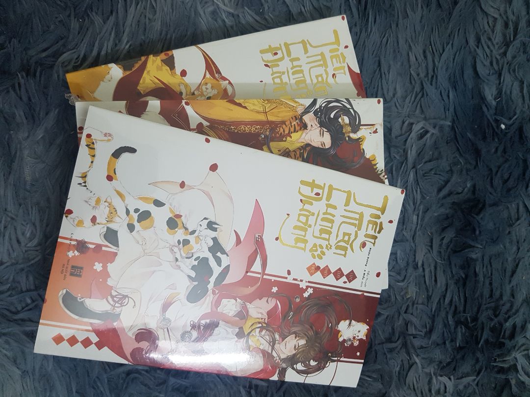 Tiki đợt này thêm được miếng bìa cứng chèn dô cho đỡ lọc xọc=]]. Hàng xinh đẹp tuyệt vời không bị defect.