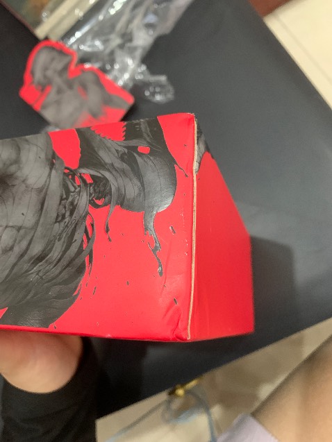 Seal bị rách 1 góc, mấy góc của box cũng móp hết nên sách cũng bị ảnh hưởng. Trải nghiệm không được tốt lắm, còn thời gian giao hàng thì đúng như hẹn, giao khá nhanh