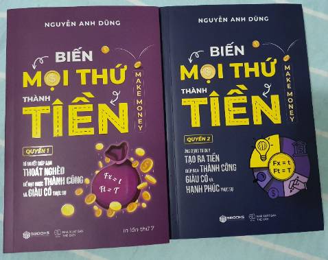 Cảm ơn anh shipper giao nhanh. Sách mới thơm mùi giấy rất thích. Có đính kèm tấm thiếp Cảm ơn. Thiết nghĩ nhà bán nào cũng nên làm như vậy. Nhỏ thôi nhưng khách hàng rất vui và tạo ấn tượng, mặc dù mình chưa đọc vào nội dung sách.