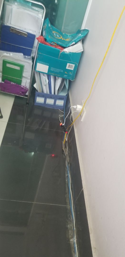 hàng đểu nhé. về cắm sạc thì sáng k cắm thì k sáng. dc một lúc h cắm cũng k sáng nữa rồi. các bạn chắc cũng nghĩ giống mình tham rẻ nên mua. đề nghị tiki trả lại hàng. đơn này mình mới nhận xong.