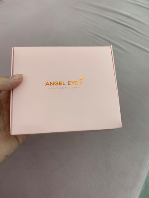 Đã mua shop lần thứ 2. Shop giao hàng siêu nhanh.tư vấn nhiệt tình .đóng gói đẹp, chắc chắn .lens đeo êm nói chung là ưng ý lắm sẽ vẫn ủng hộ shop lần sau nữa nè.