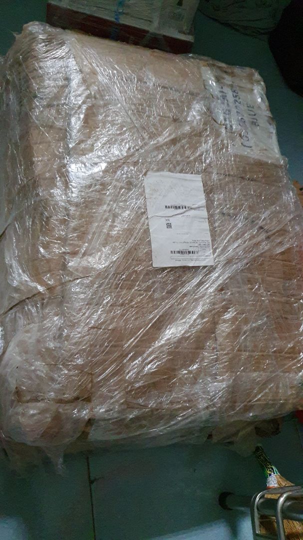 hàng chất lượng đóng gói kỹ càng,nhưng bên giao hàng quá ẩu tả để gói hàng dơ như đồ bỏ  chuột cắn xé nhìu chổ trên thùng, nhưng may là shop gói hàng kỹ,nếu ko thì gói tă coi như bỏ khi bị chuột cắn vào bọc tă.mong shop típ nhânn ý kiến
5sao cho shop
1 sao cho vận chuyển J&T