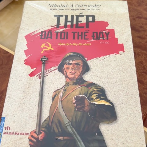 Sách seal mới , chỉnh chu , cảm giác nhận thích vl , mình cần ship nhanh nên thử qua tiki tối đặt sáng mai đã giao. Coi bộ mua sách phải chuyển qua đây quá